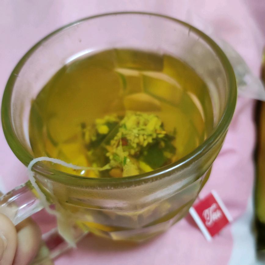 新风彩化妆品店