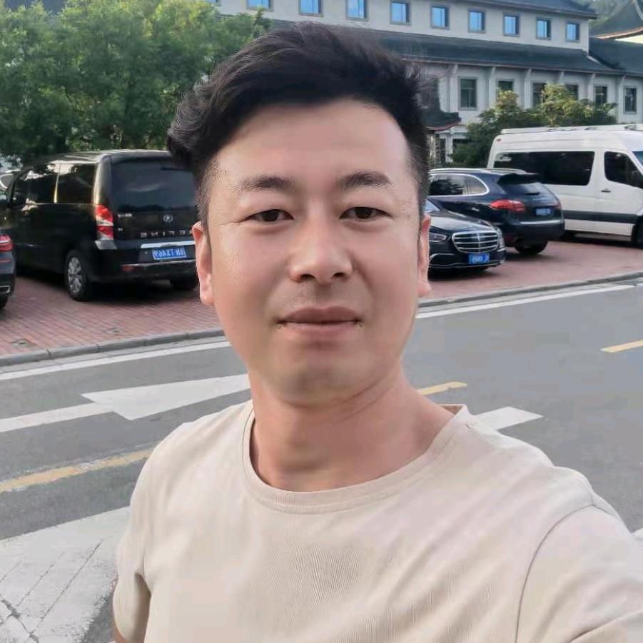@暴龙缝纫机张同学