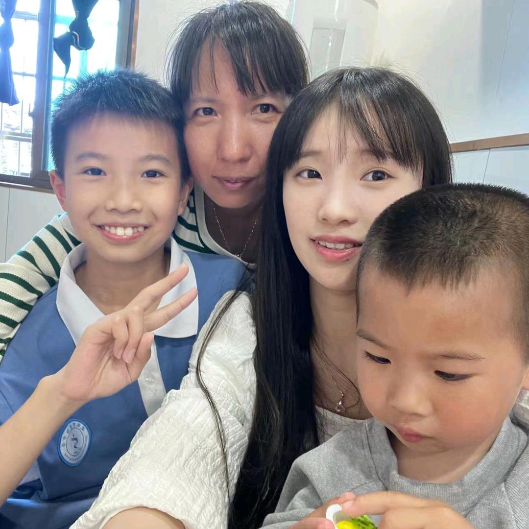 莲成俊