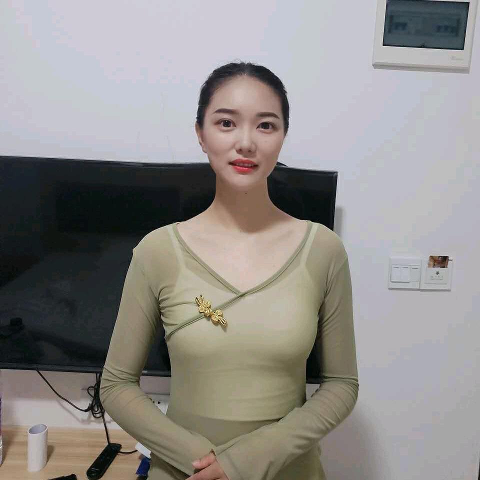 蝶舞若珊