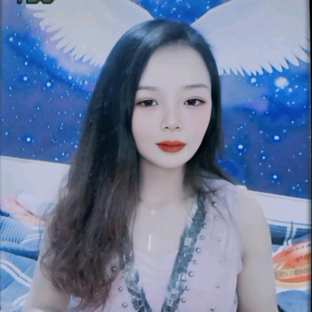唞影精选服装