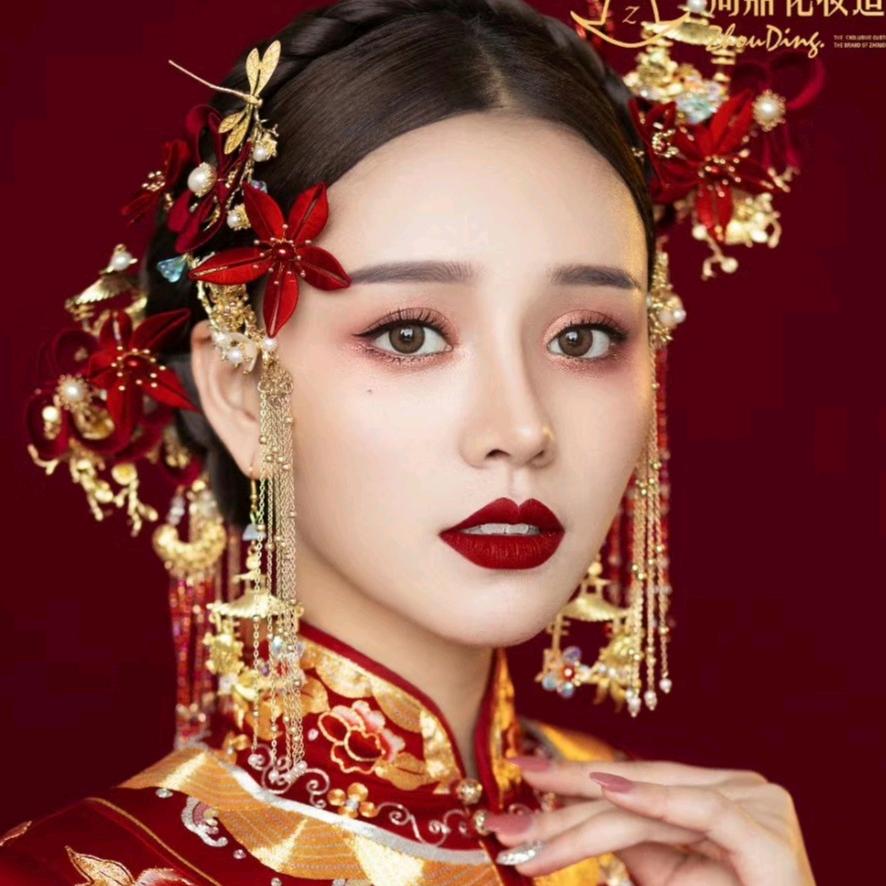 金铂婚纱