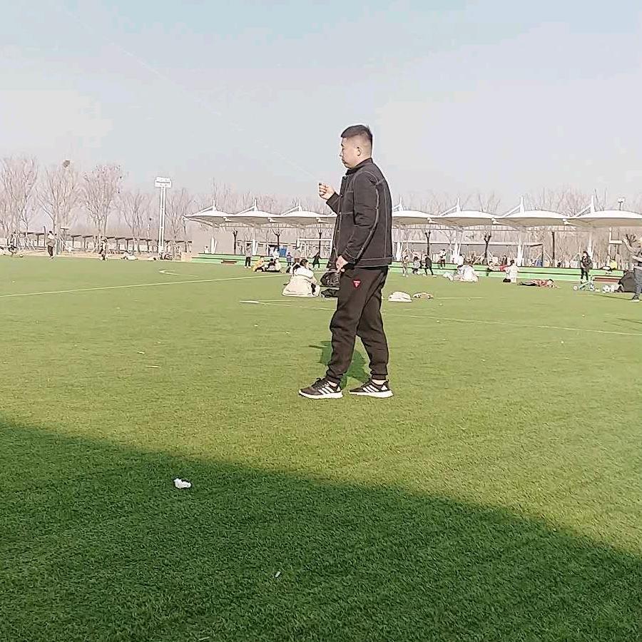 纯黑色1231