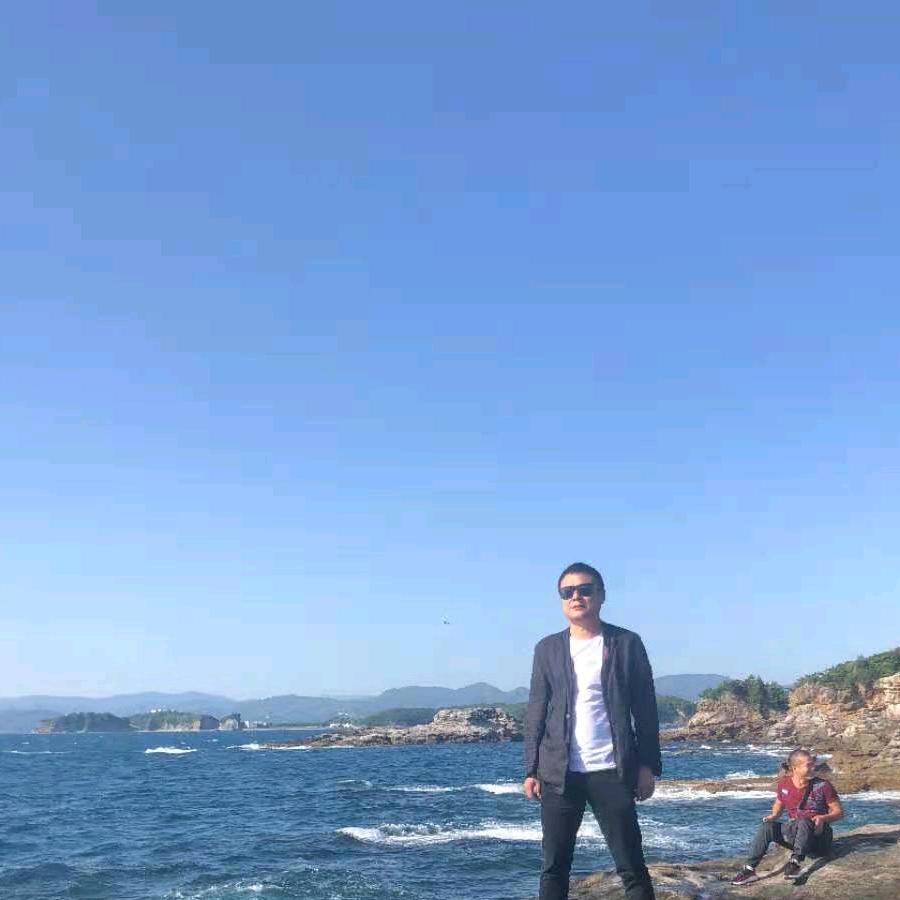 住友挖机湖南代理-卢继伟