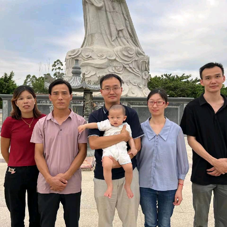 万长平老婆