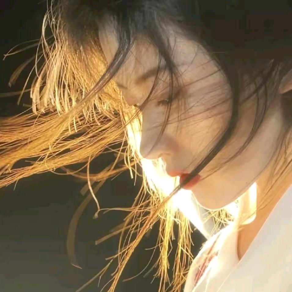 《龙》家女💋