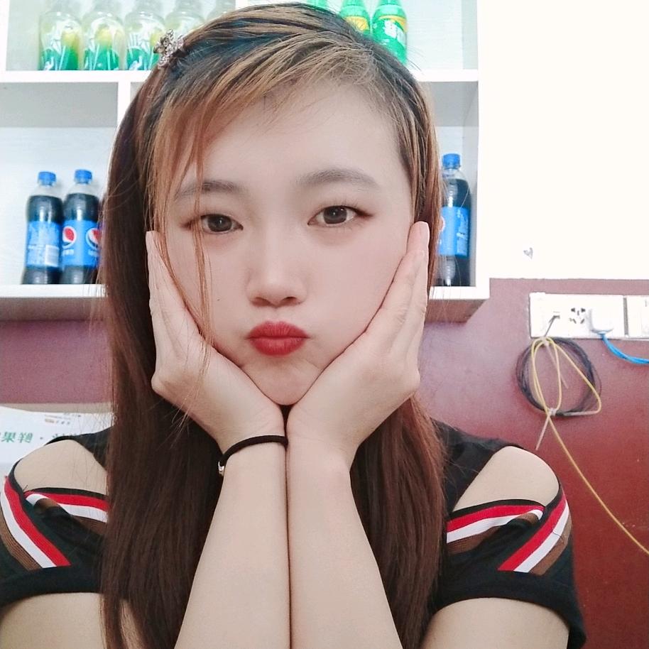 柒月