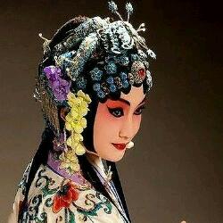 舞月光