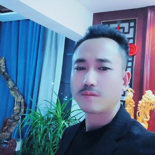 志行天下的老男人