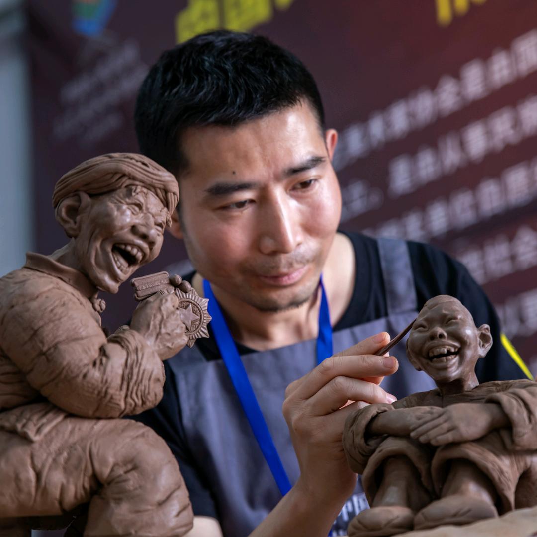 湘西泥人李