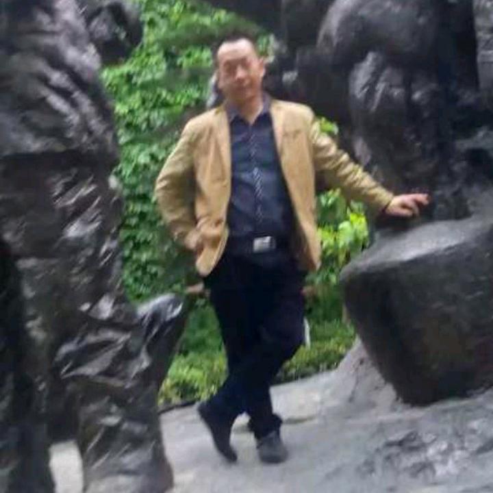 周小权牛羊猪养殖场