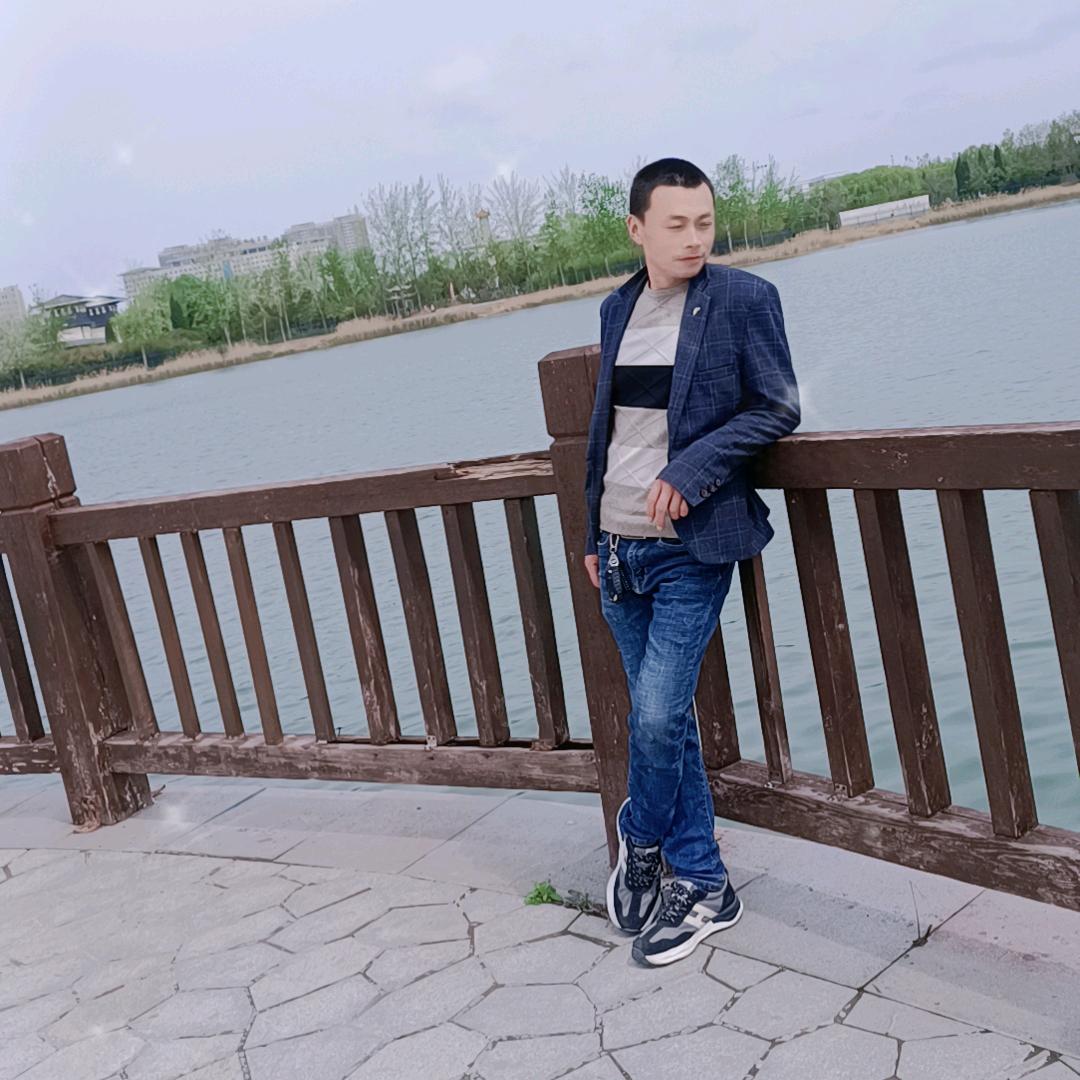 顾师傅专业贴地砖墙砖