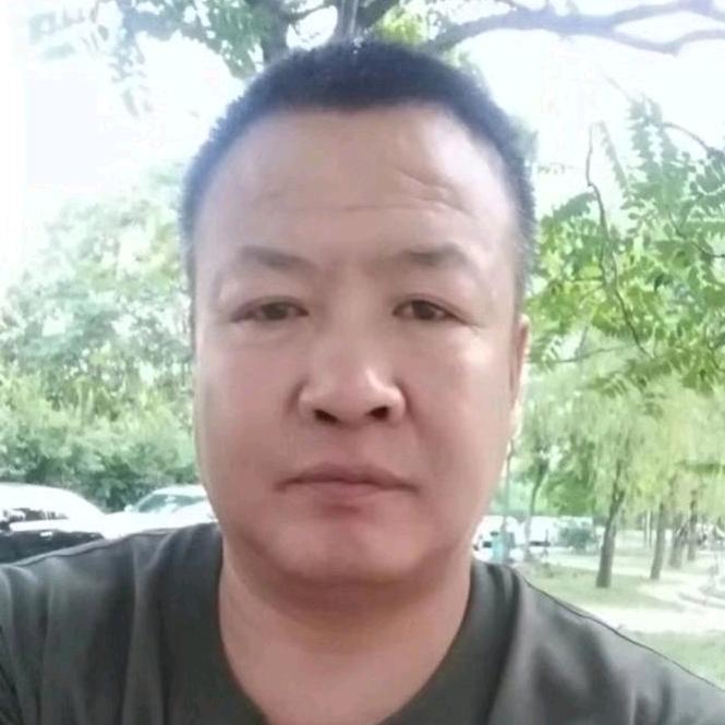 明月高挂