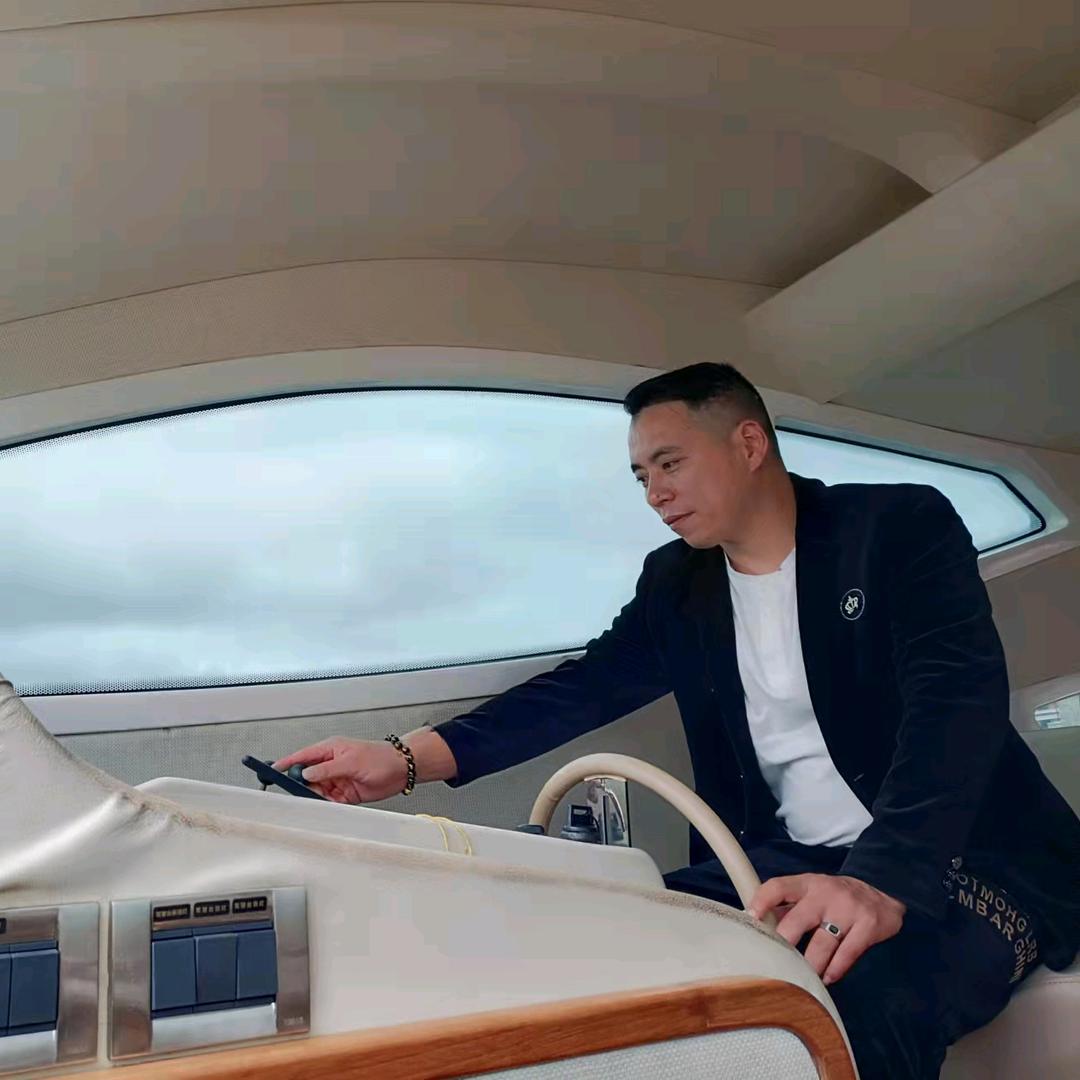 闽平 （流水码头渔人活虾鱼具店）