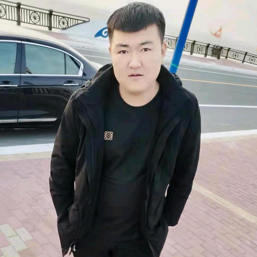 爱玩的长龙