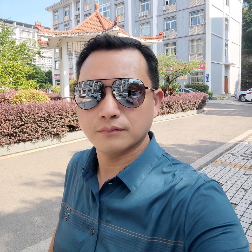 苏宁易购(重庆马鞍街道店)