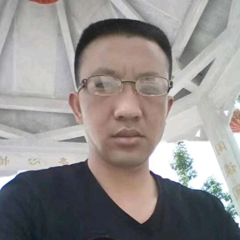 爱钓鱼的小兵哥