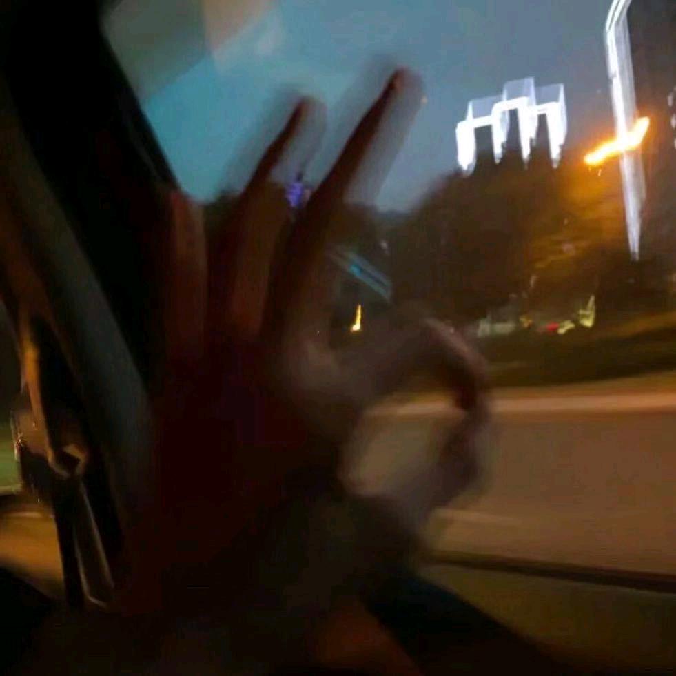 整在肚皮上