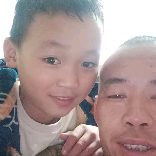 沐浴阳光心便向阳