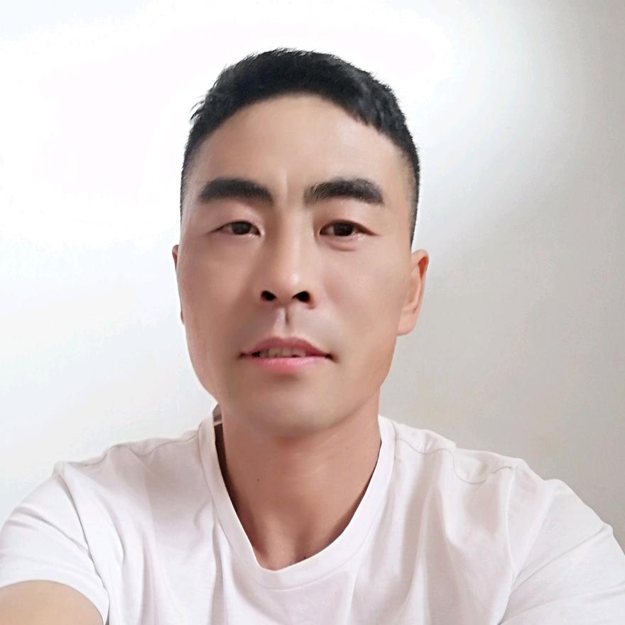 小  董事