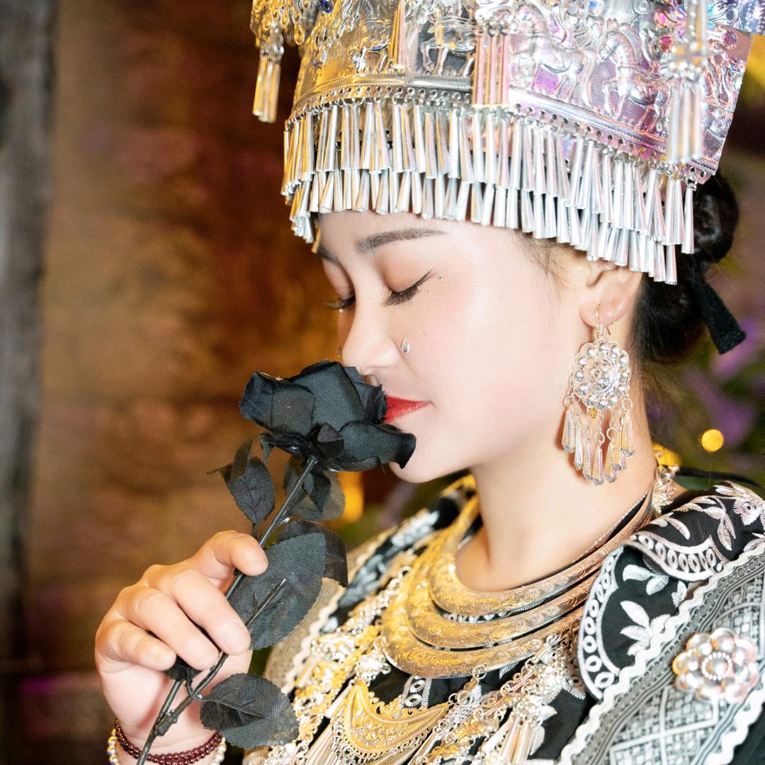 杨小妹，拒绝连赞