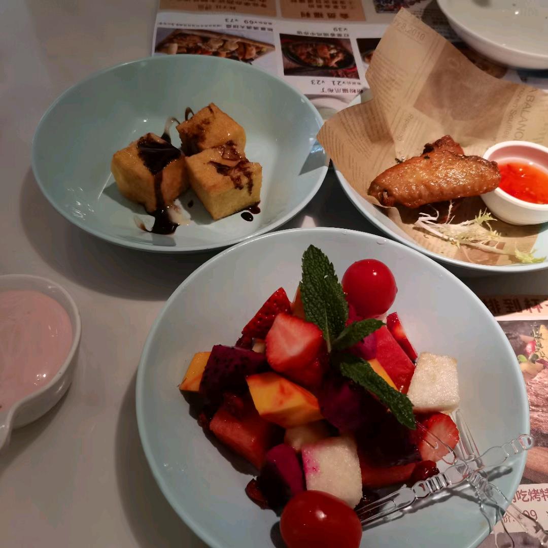 诗和远方都很美