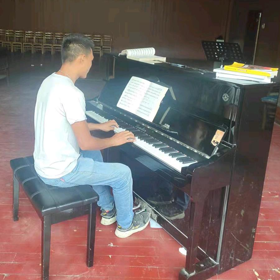 名图广告装饰有限公司