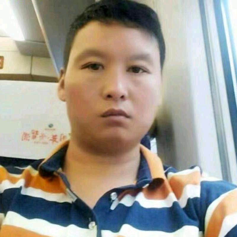 农村小伙