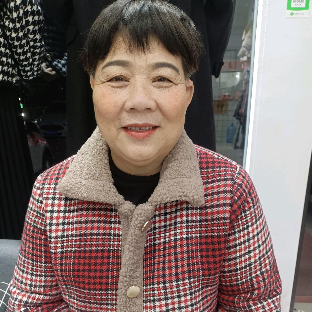 一朵微笑的花🌺