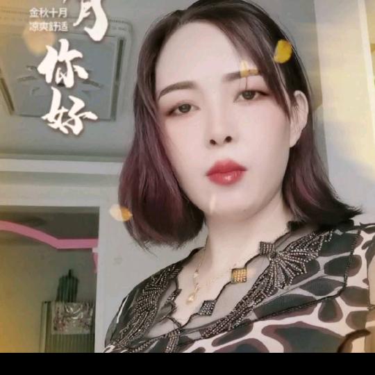莉莉