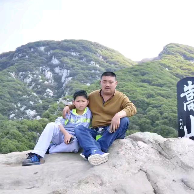 银廷伟
