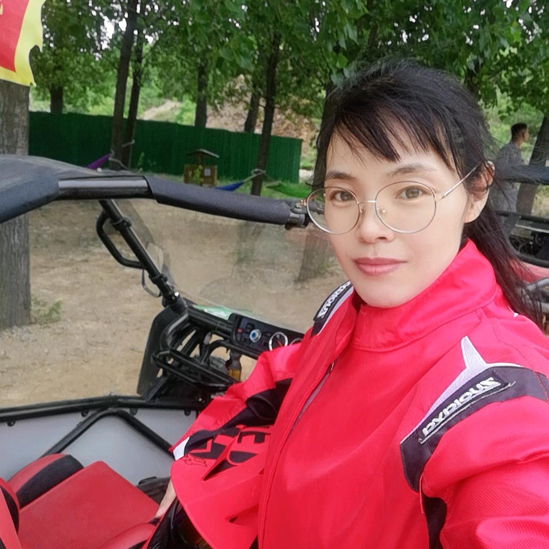 夏雪爱旅游
