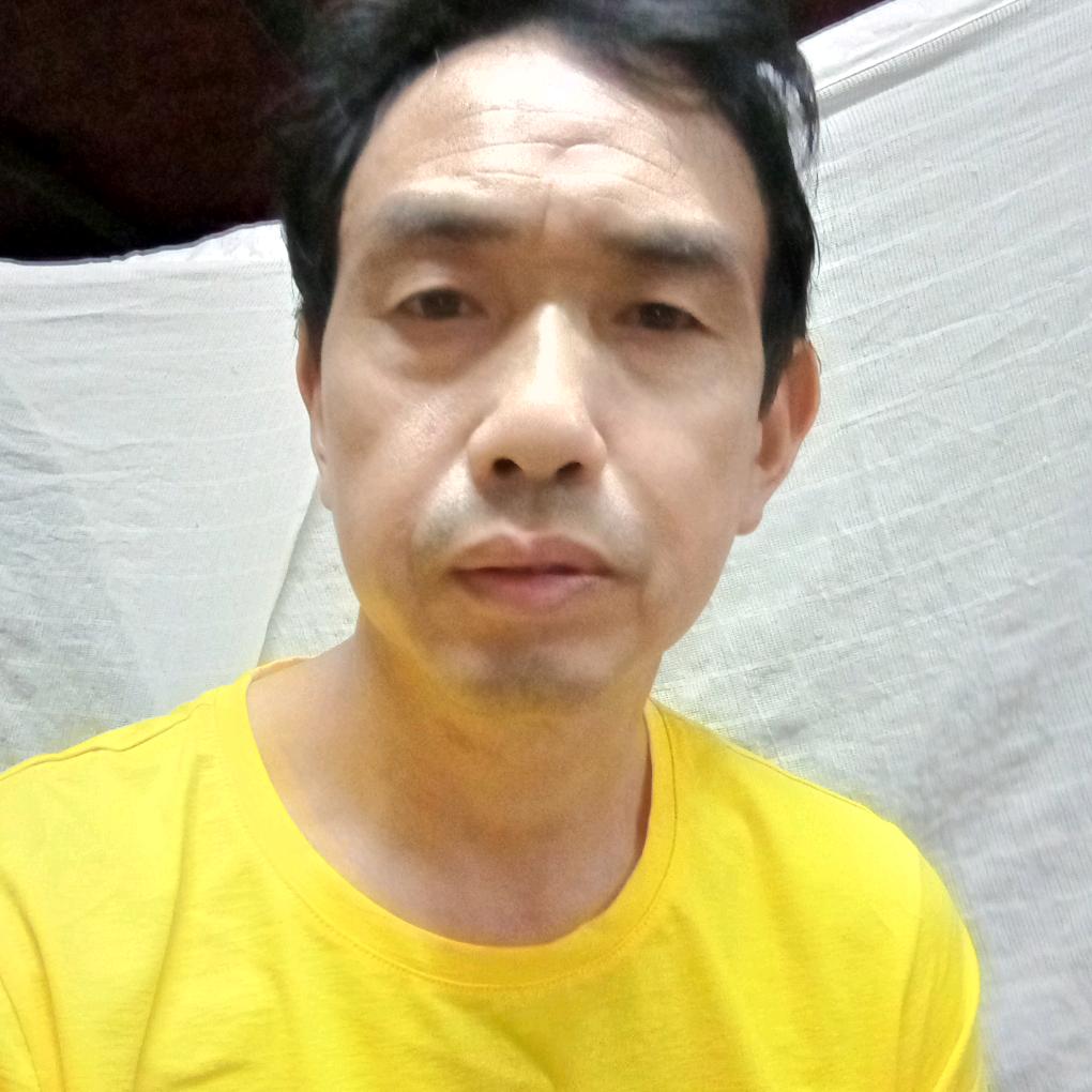 辣条君。