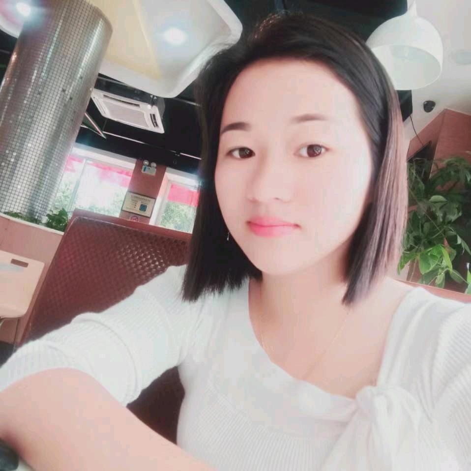 梅（龙门美容纹绣师）