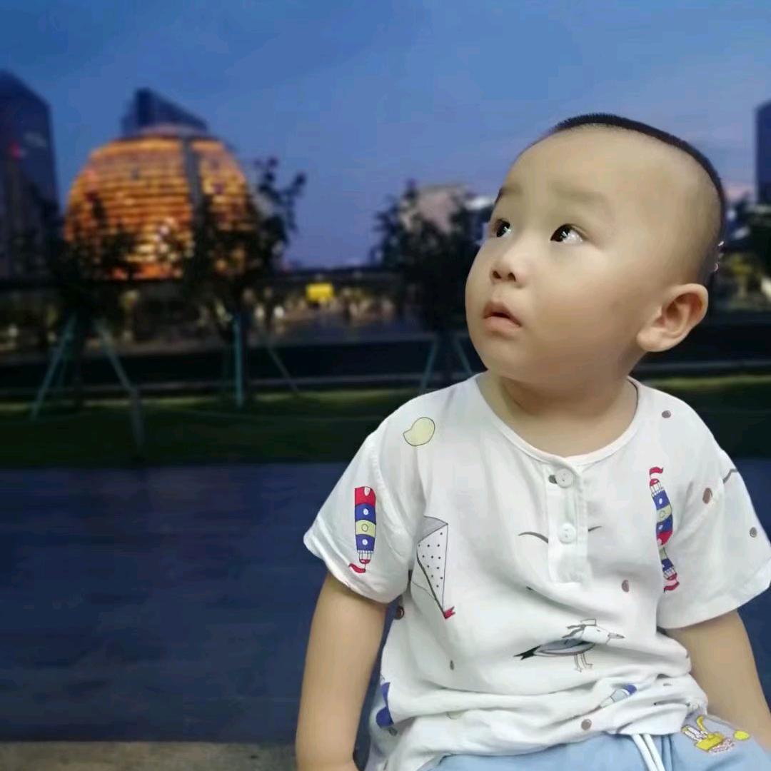 大周中健小小琪丶🎸