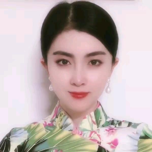 美妞合拍