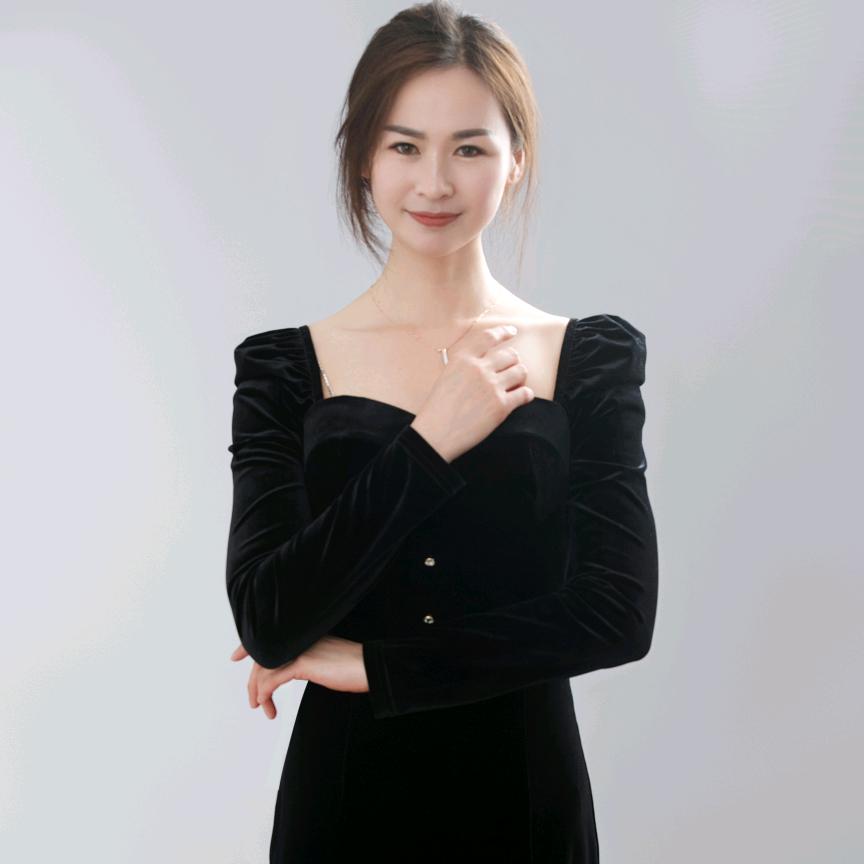 @主持人英燕