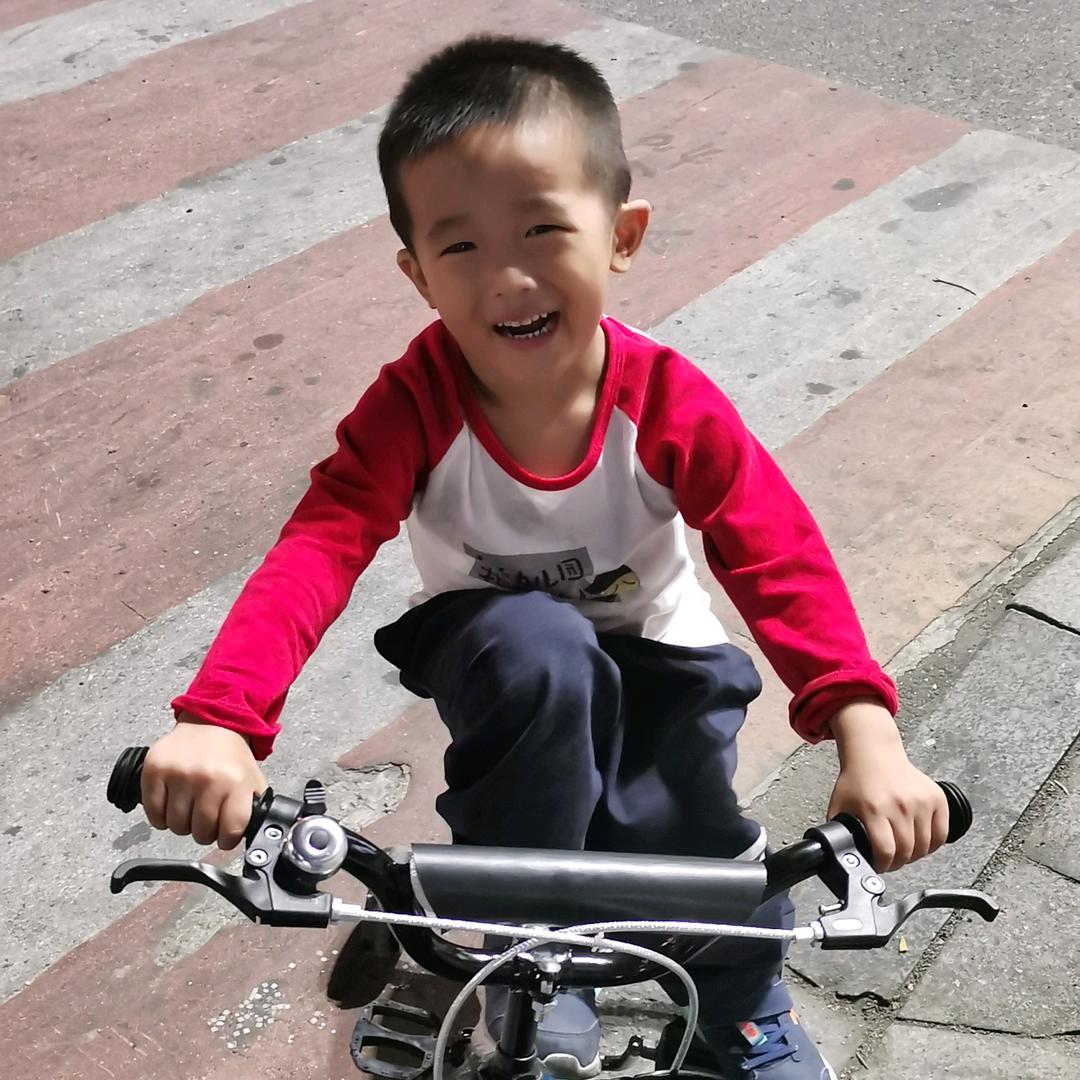 湘k晨曦我孙爱街舞