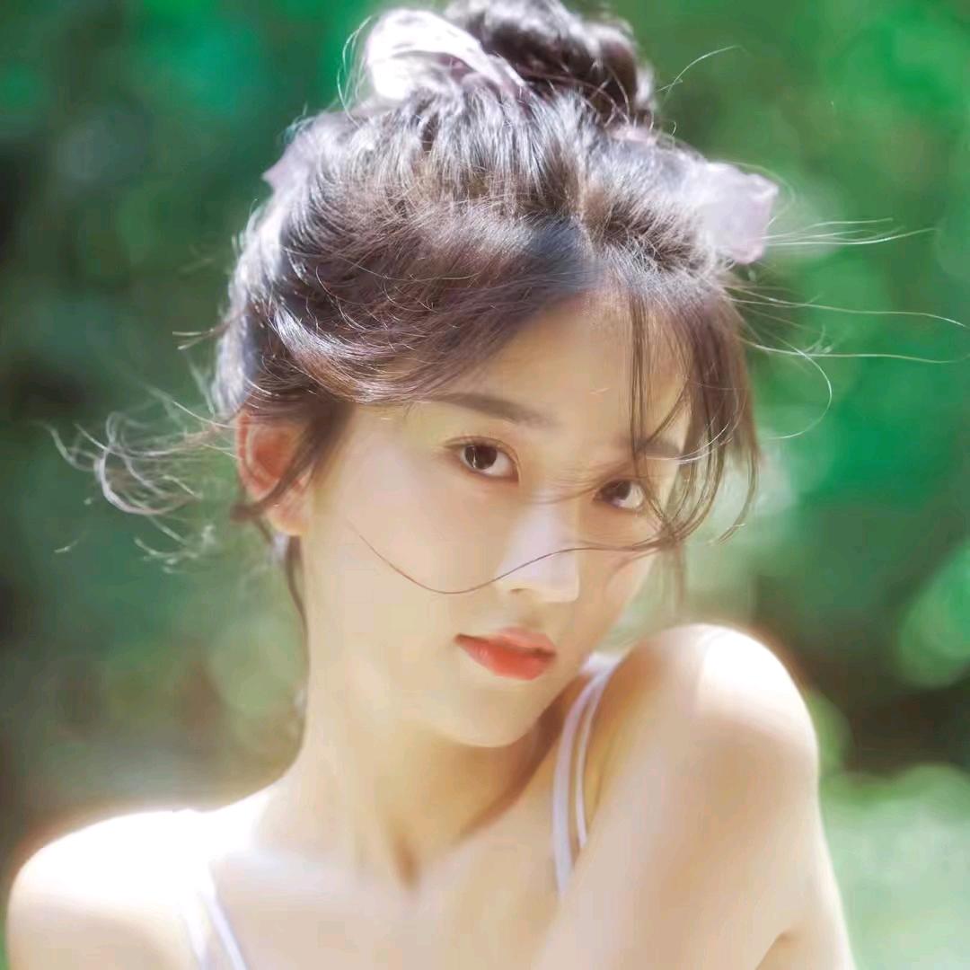 美娜娜