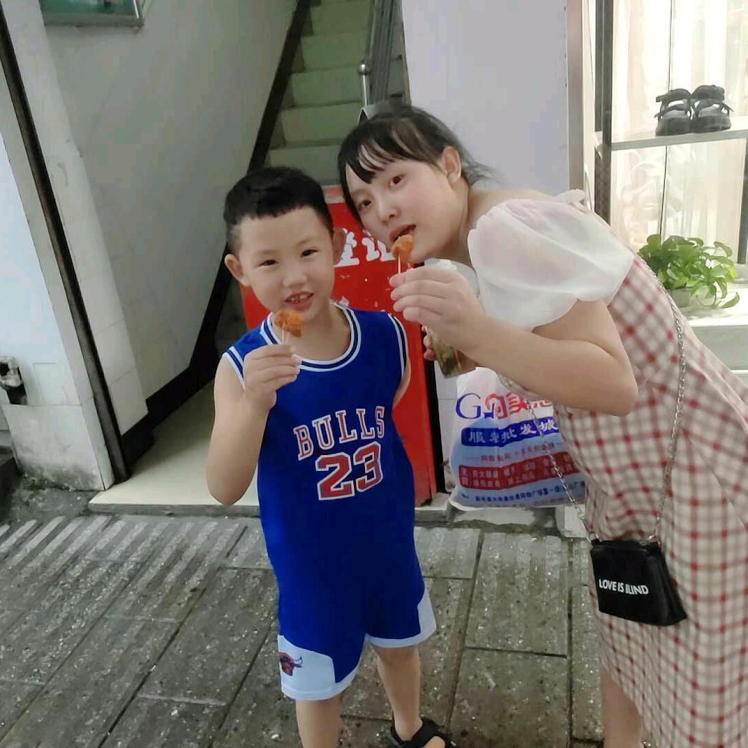 陈三妹，木工小妹