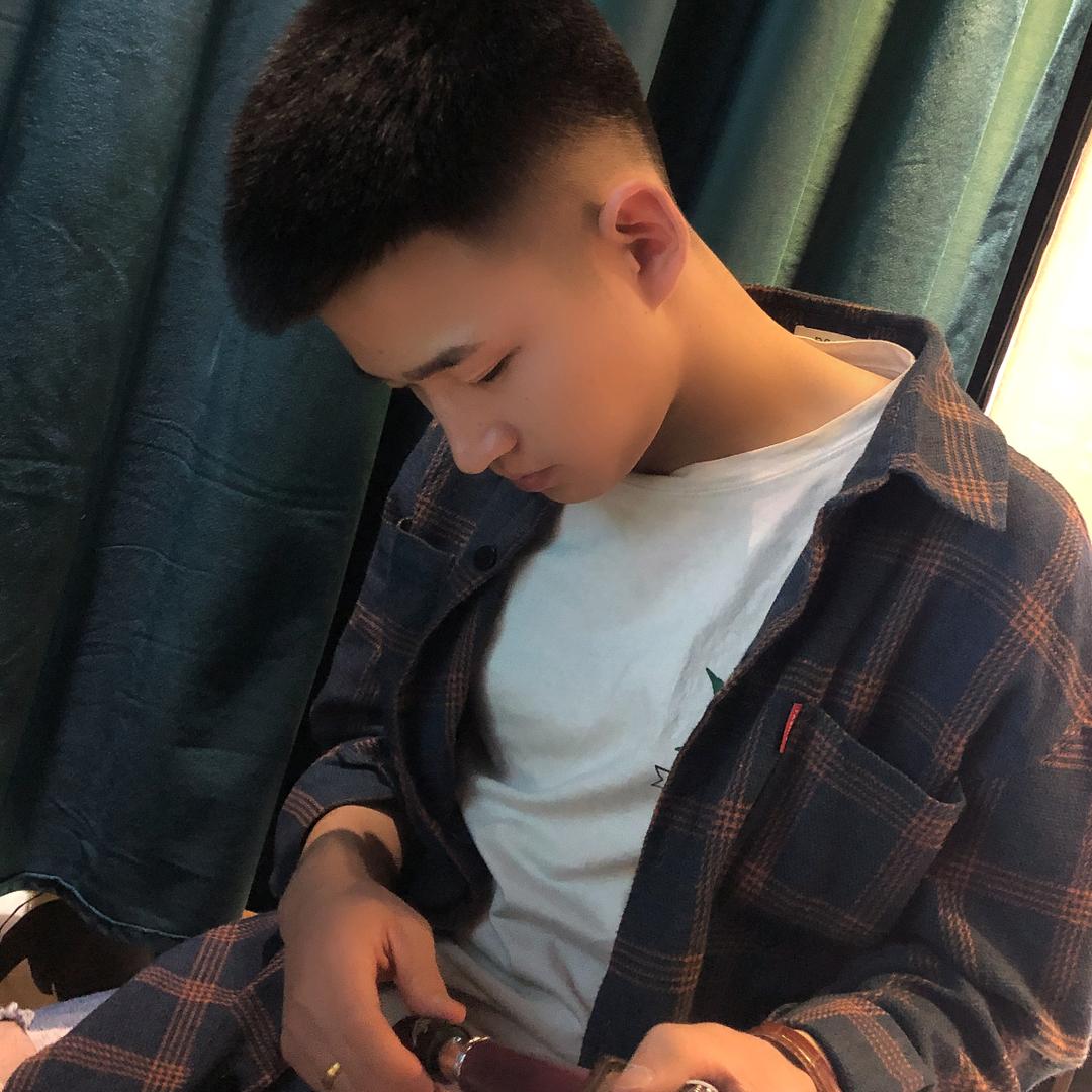 李闯↑
