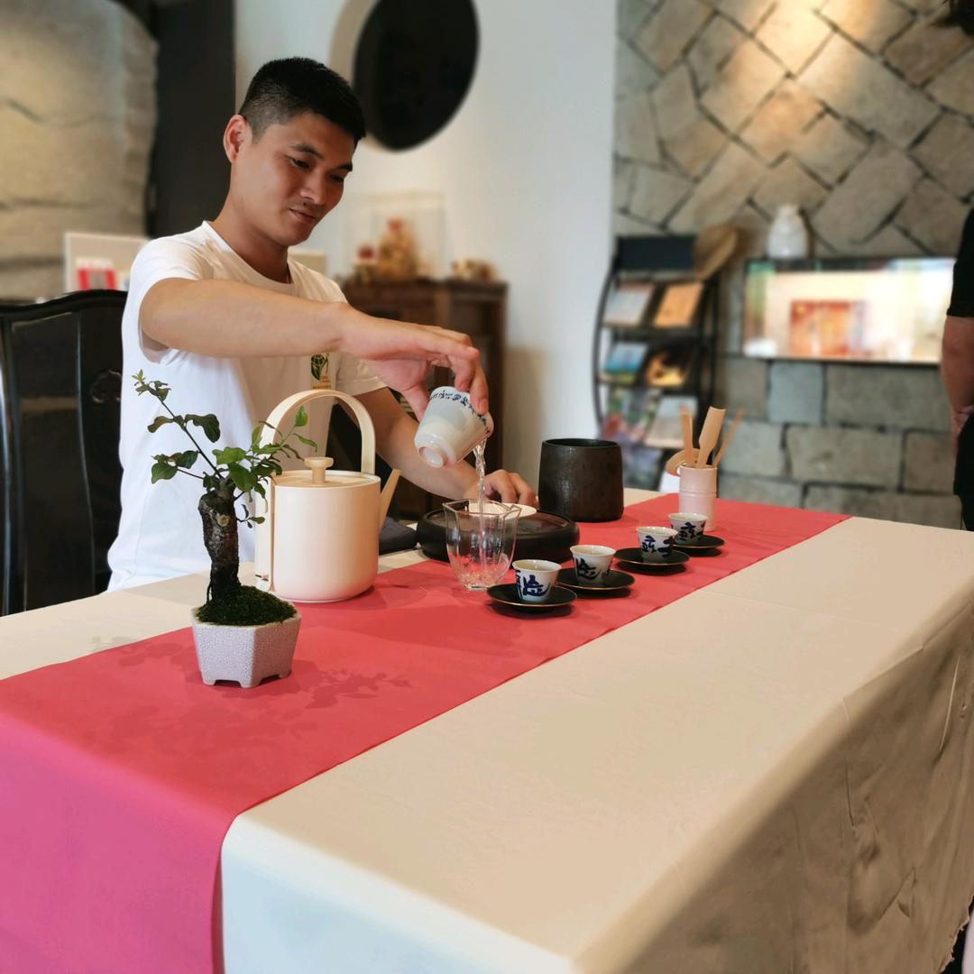 马上鸿茶业