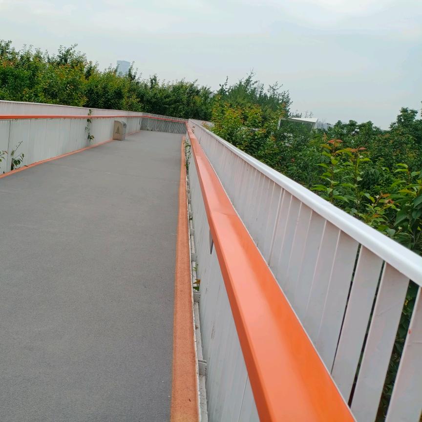 转角遇到爱。🤔🤔