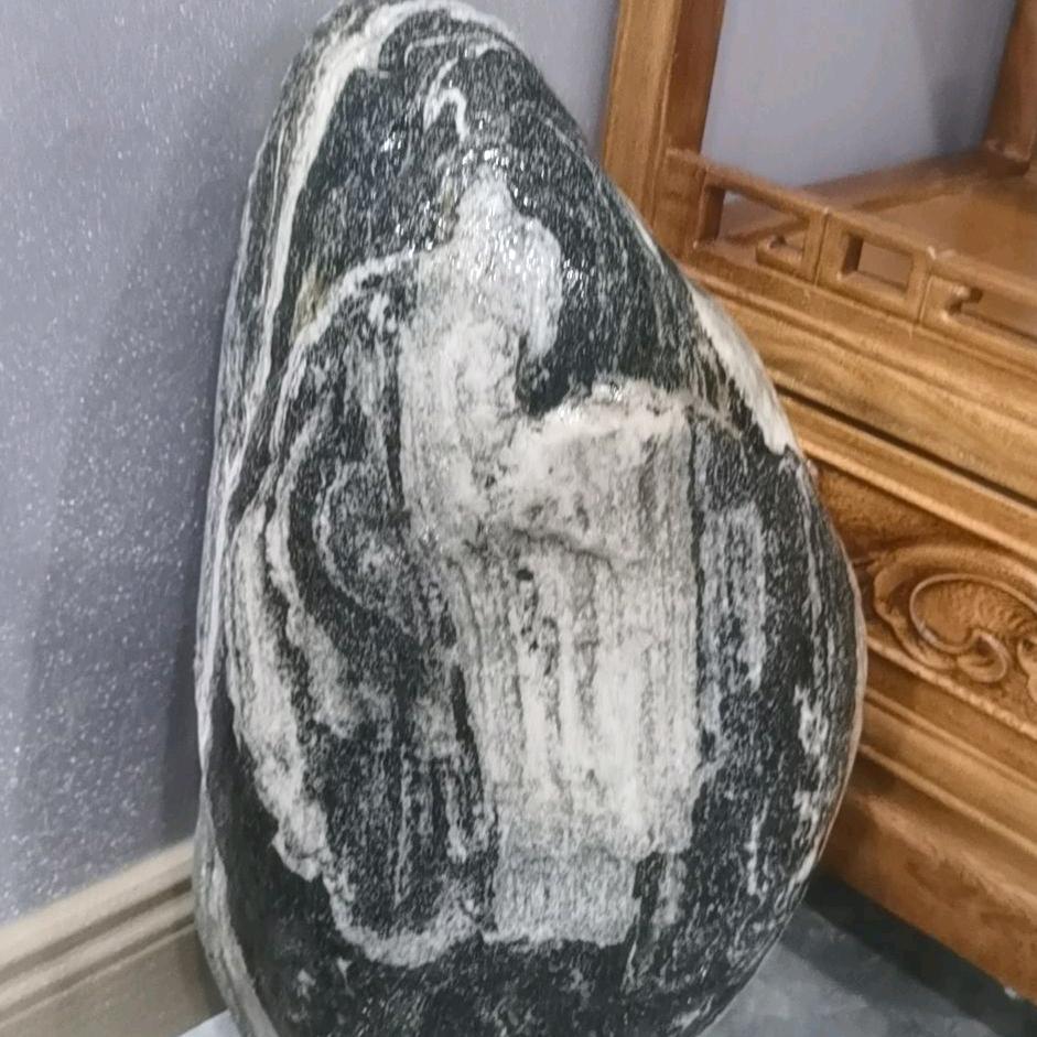 小二景观石张志豪