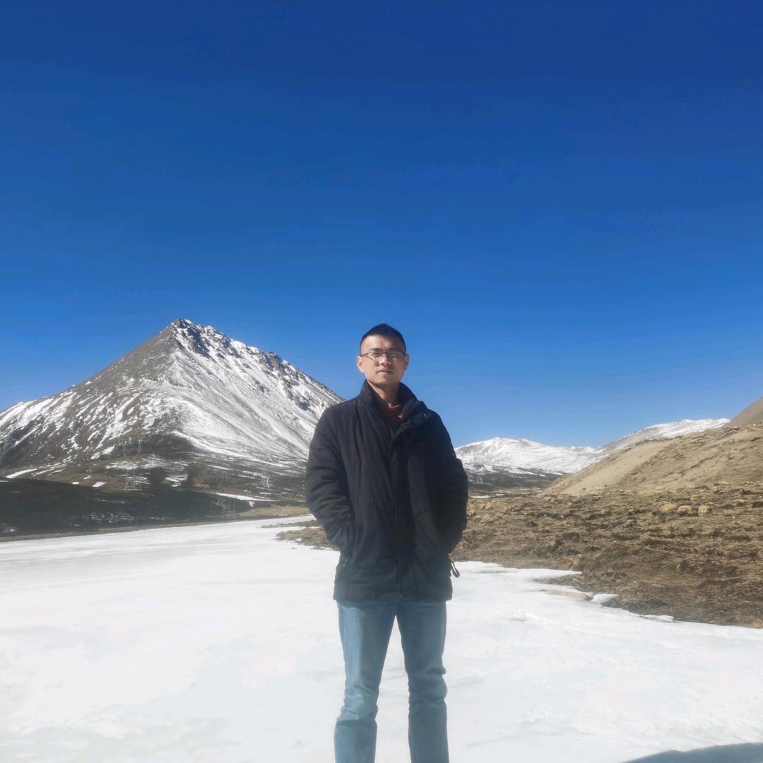 ╰๑华哥有毒๑