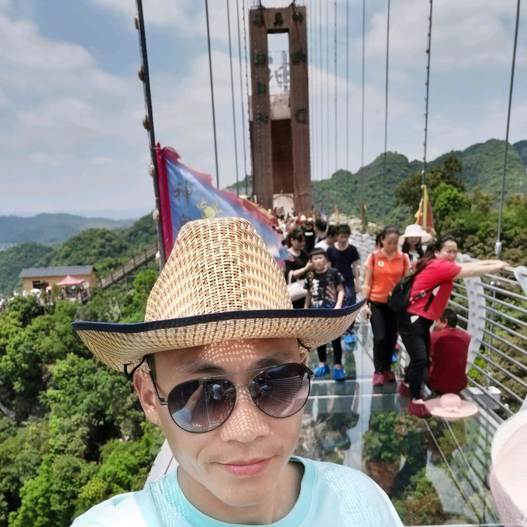 百花丰云（门窗陶瓷）批发部