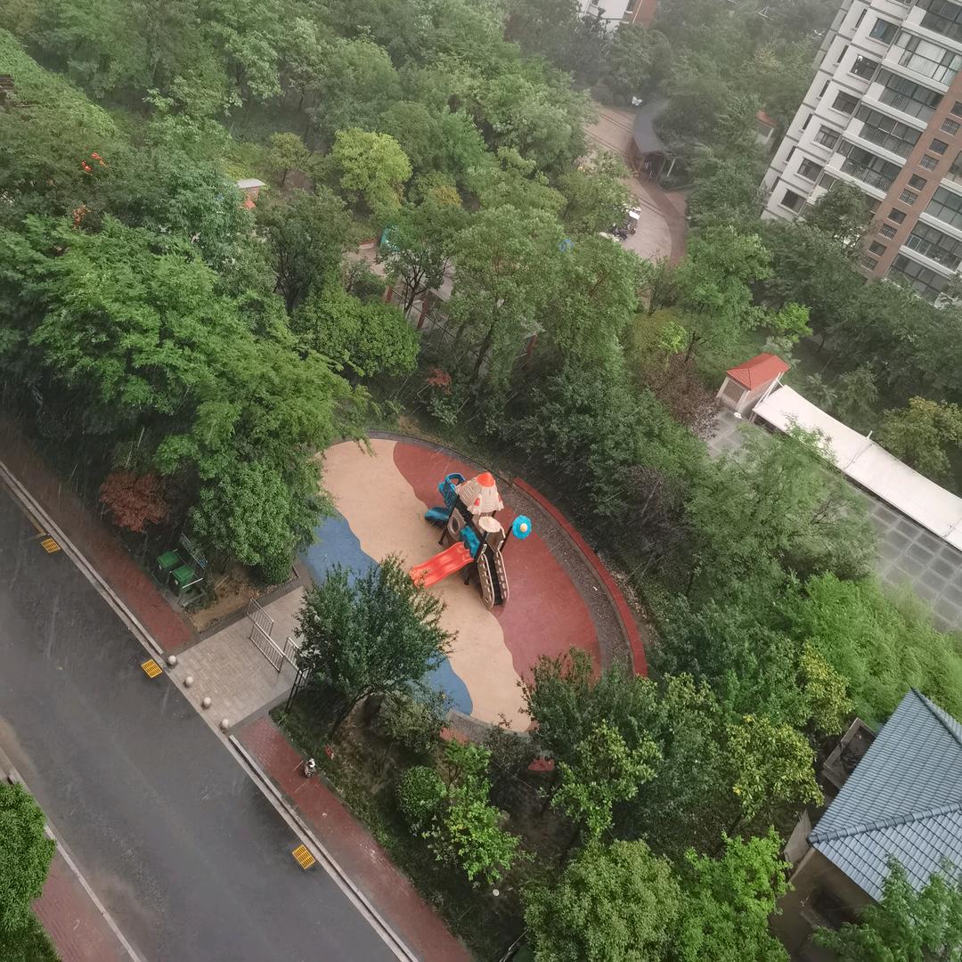 清江湖畔