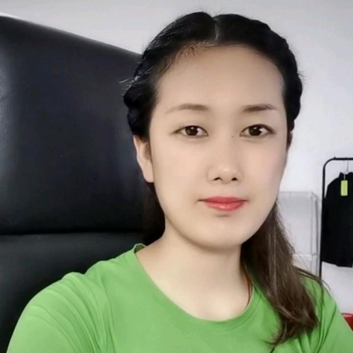 小萝卜童装屋