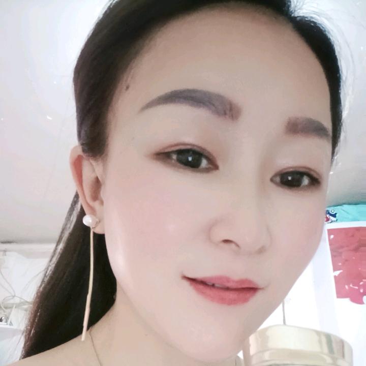 常伟，