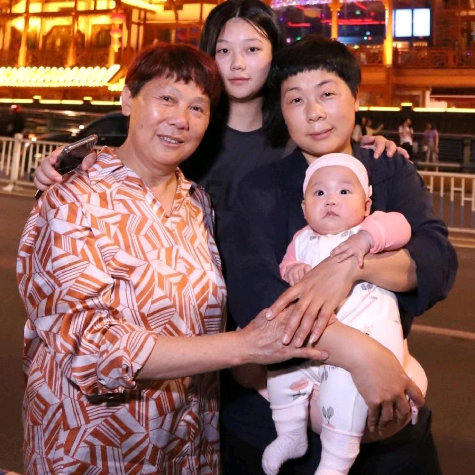 敏子，